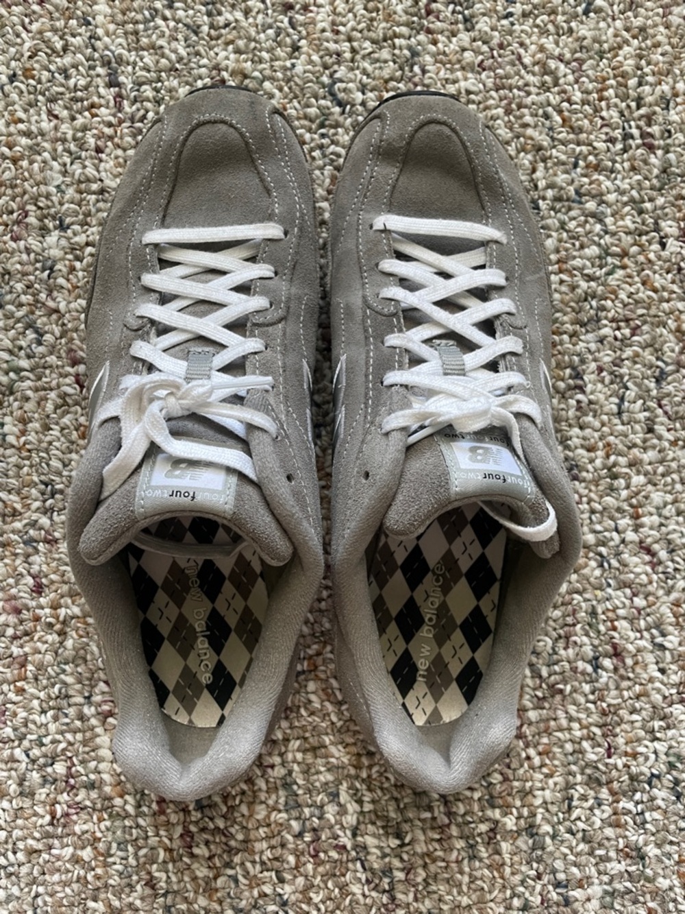 New Balance Tennis Shoes